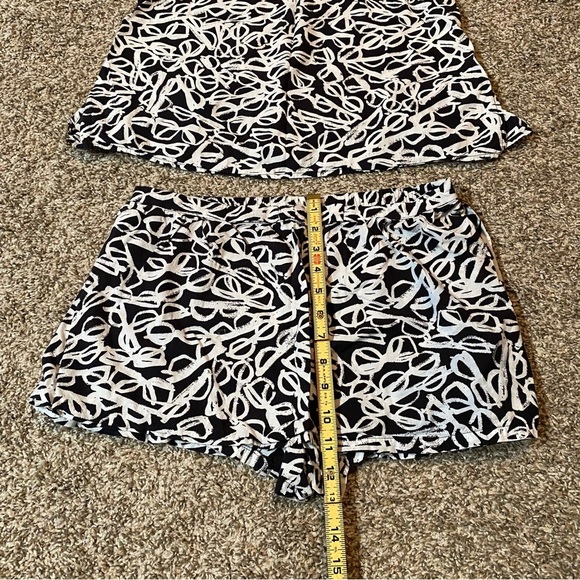 KATE SPADE Sunglasses Prints Top and Skorts Set - Picture 14 of 16